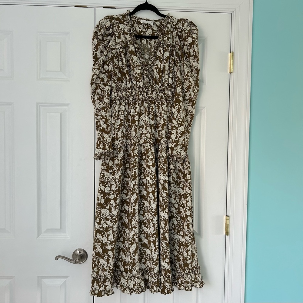 Hyacinth House Olive and White Floral Tiered Midi Dress Size XS - Picture 5 of 11